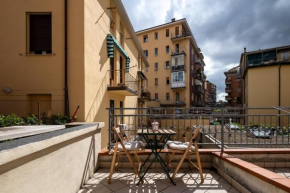 Studio Calari with terrace by Wonderful Italy
